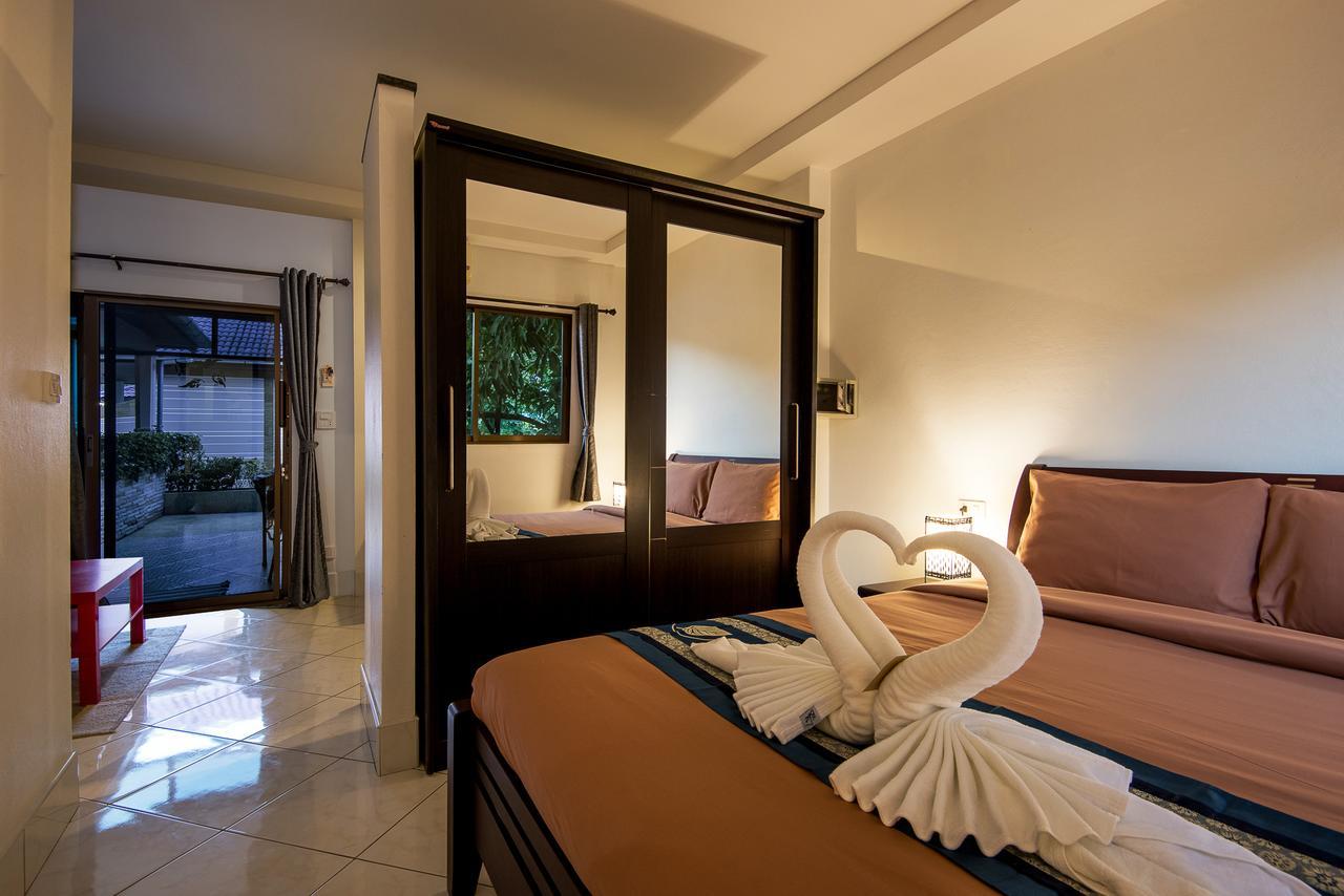 Tananza Resort & Homestay Phuket Nai Harn Exterior foto